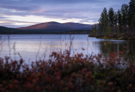herbstlicher See am Urho Kekkonen Nationalpark