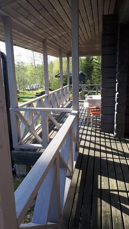 große überdachte Terrasse