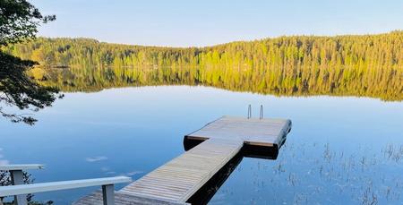 Steg mit Blick auf den See